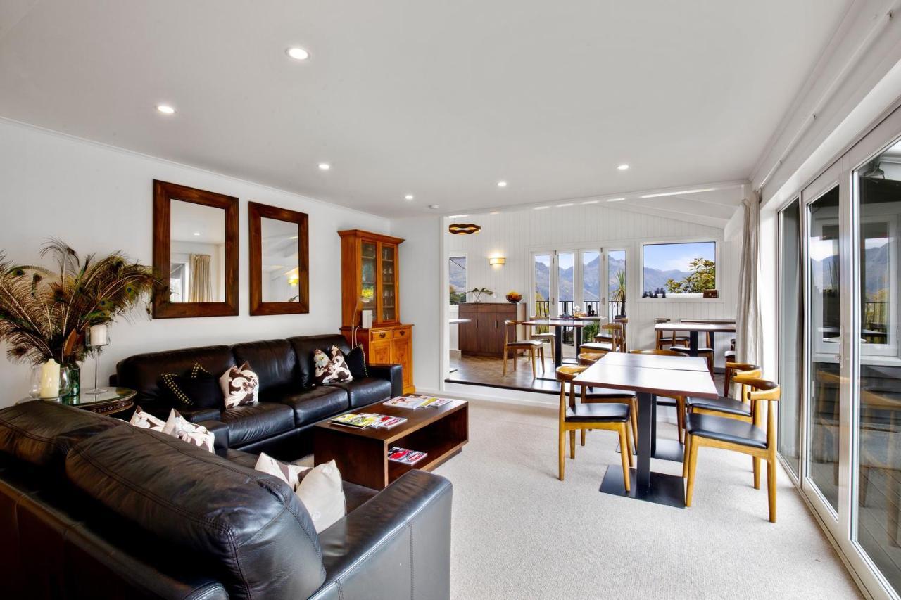 Queenstown House Bed & Breakfast And Apartments Exterior photo