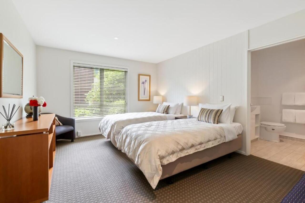 Queenstown House Bed & Breakfast And Apartments Exterior photo
